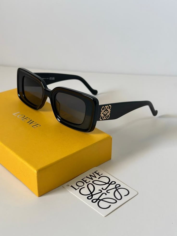 Loewe 002 eyewear